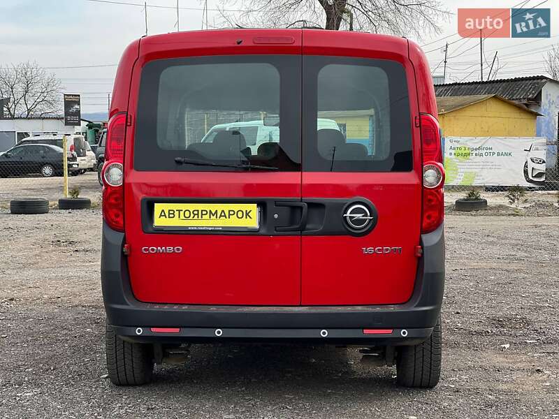 Минивэн Opel Combo 2017 в Ужгороде