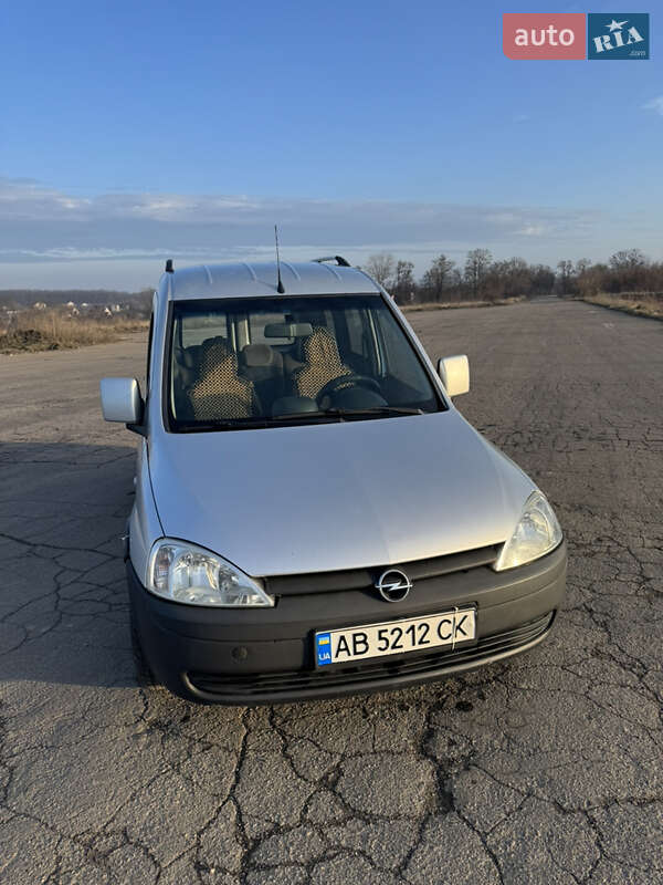 Мінівен Opel Combo 2006 в Бару