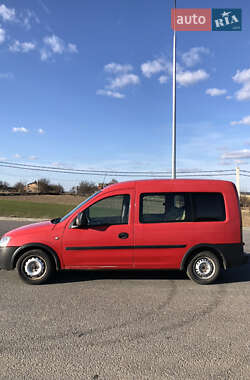 Минивэн Opel Combo 2006 в Ровно