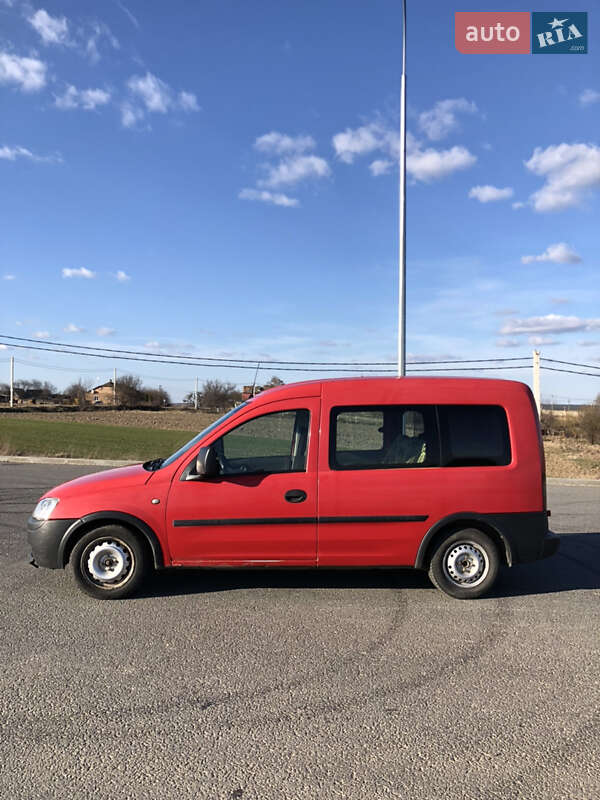 Минивэн Opel Combo 2006 в Ровно