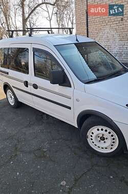 Минивэн Opel Combo 2008 в 