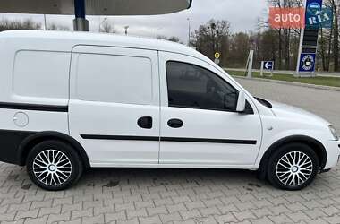 Вантажний фургон Opel Combo 2007 в Красилові
