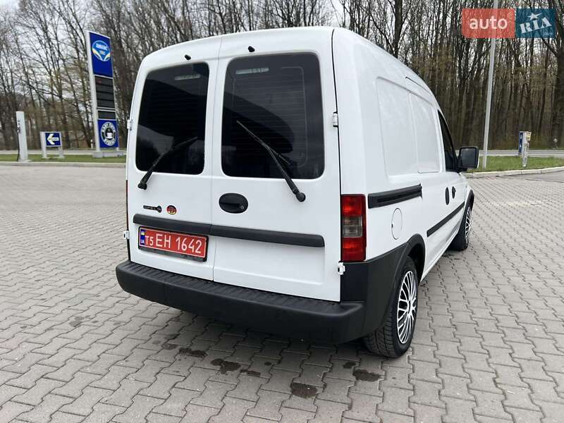 Грузовой фургон Opel Combo 2007 в Красилове