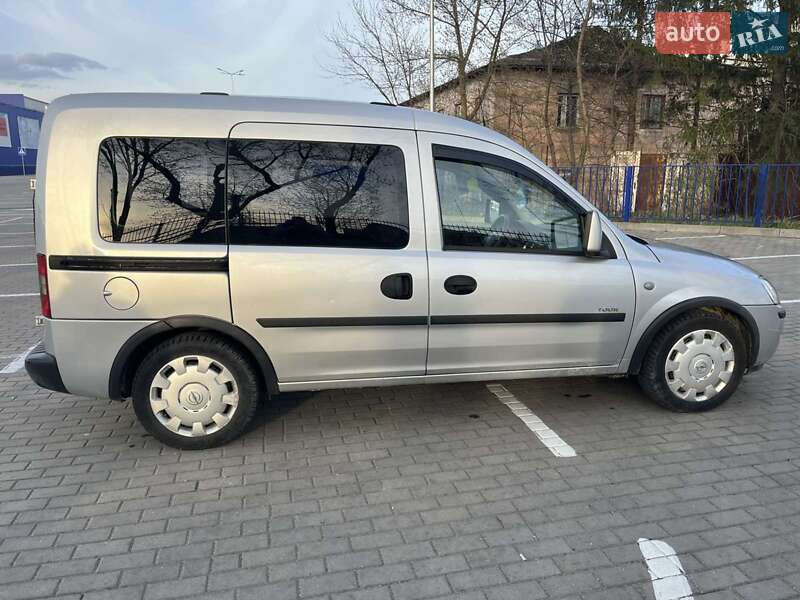 Минивэн Opel Combo 2005 в Тернополе