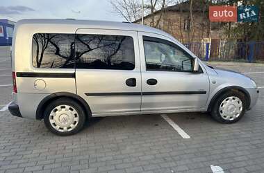 Минивэн Opel Combo 2005 в 