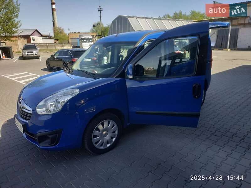 Минивэн Opel Combo 2012 в Виннице