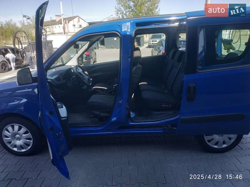 Минивэн Opel Combo 2012 в Виннице