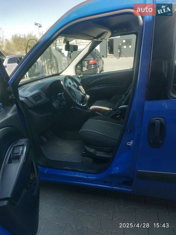 Минивэн Opel Combo 2012 в Виннице