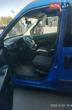 Минивэн Opel Combo 2012 в 