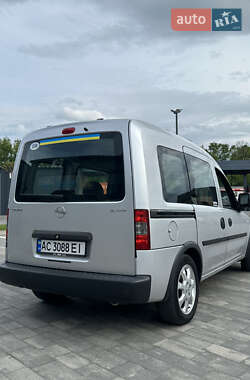 Минивэн Opel Combo 2005 в 