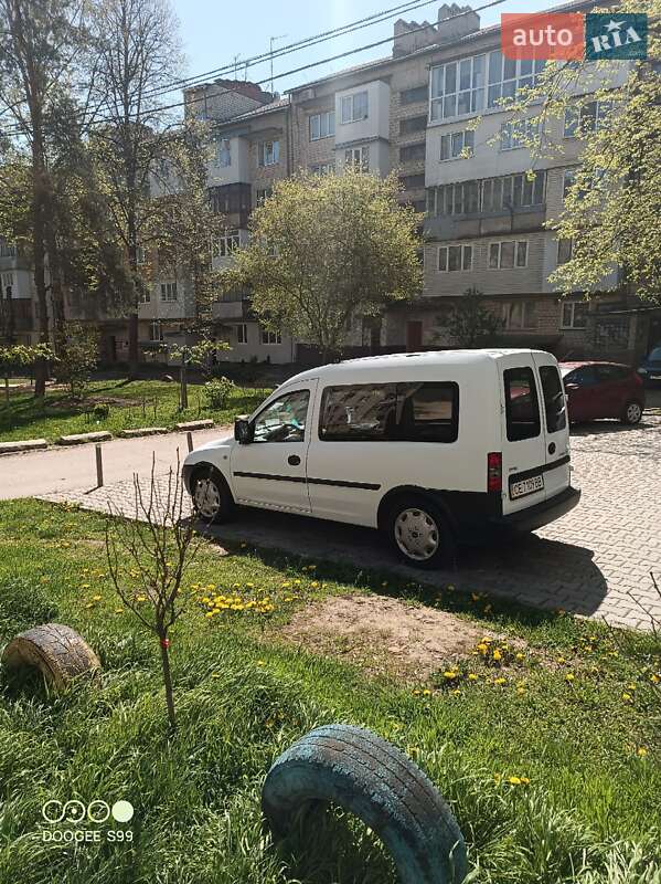 Минивэн Opel Combo 2008 в Черновцах