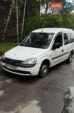Минивэн Opel Combo 2004 в 