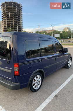 Минивэн Opel Combo 2010 в 