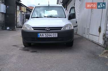 Минивэн Opel Combo 2005 в 