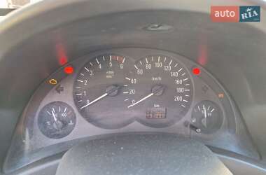 Минивэн Opel Combo 2005 в 