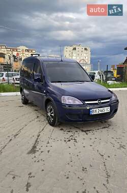 Минивэн Opel Combo 2004 в 