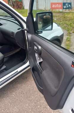 Минивэн Opel Combo 2006 в 