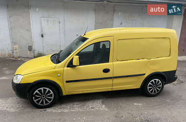 Грузовой фургон Opel Combo 2011 в 