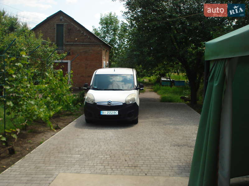 Грузовой фургон Opel Combo 2013 в 