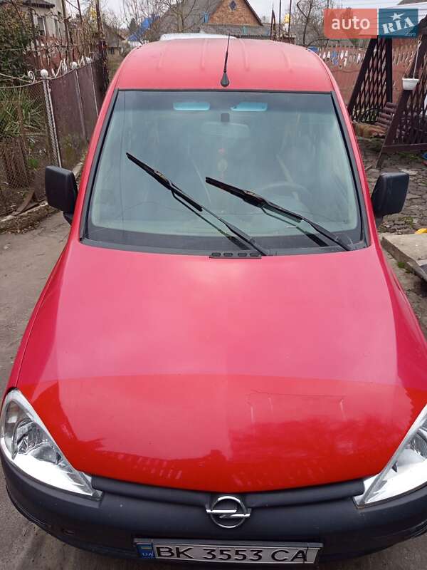 Минивэн Opel Combo 2001 в 