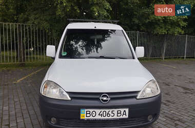 Минивэн Opel Combo 2005 в 