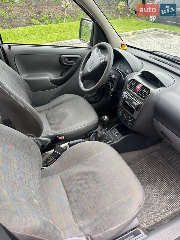 Минивэн Opel Combo 2003 в Шумске