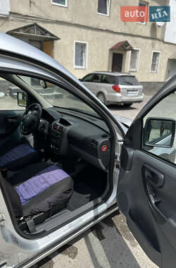 Минивэн Opel Combo 2002 в 