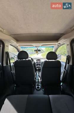 Минивэн Opel Combo 2010 в 