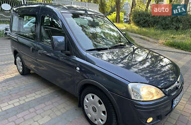 Минивэн Opel Combo 2006 в Черновцах