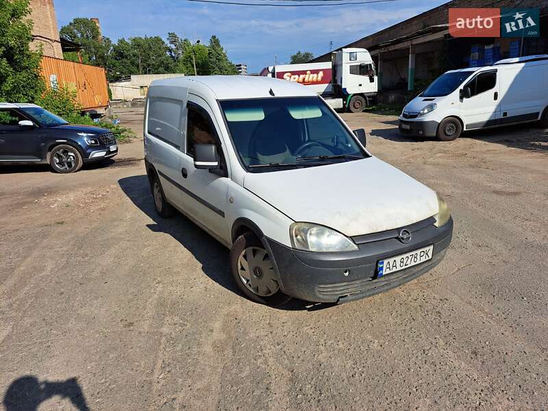 Рефрижератор Opel Combo 2003 в Киеве