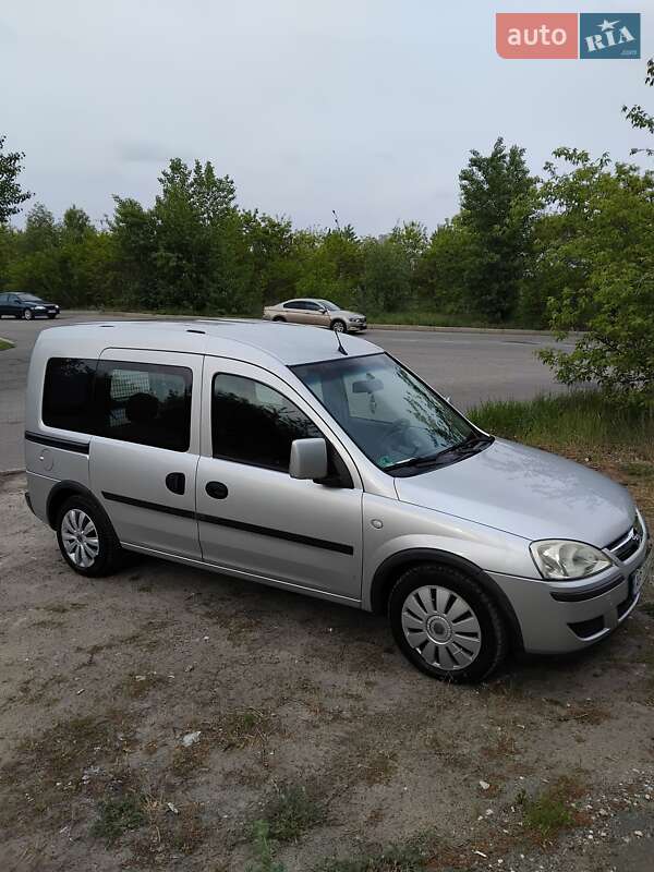 Мінівен Opel Combo 2006 в Києві