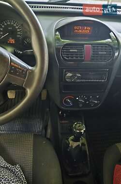 Минивэн Opel Combo 2006 в Хусте