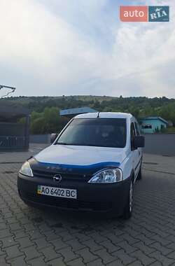 Минивэн Opel Combo 2007 в Воловце