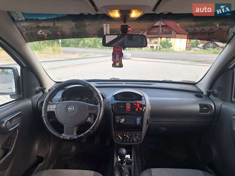 Минивэн Opel Combo 2007 в Воловце