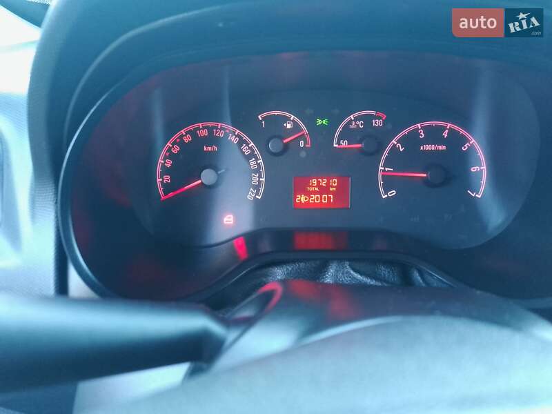 Вантажний фургон Opel Combo 2013 в Борисполі