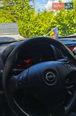 Минивэн Opel Combo 2012 в 