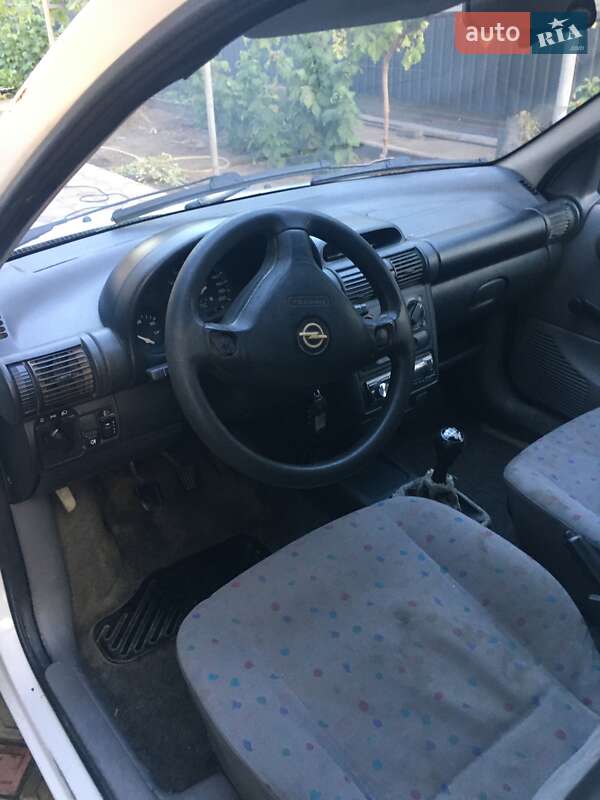 Другие грузовики Opel Combo 2000 в Измаиле