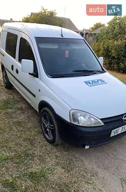Минивэн Opel Combo 2005 в 