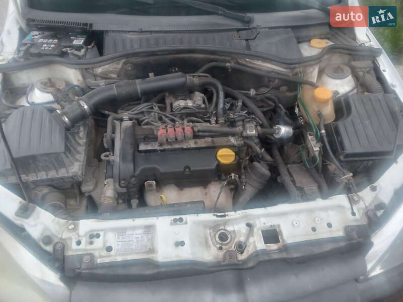 Мінівен Opel Combo 2006 в Ківерцях