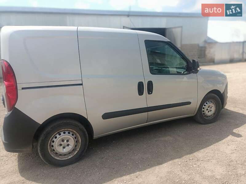 Вантажний фургон Opel Combo 2015 в Києві фото 12 Вантажний фургон Opel Combo 2015 в Києві