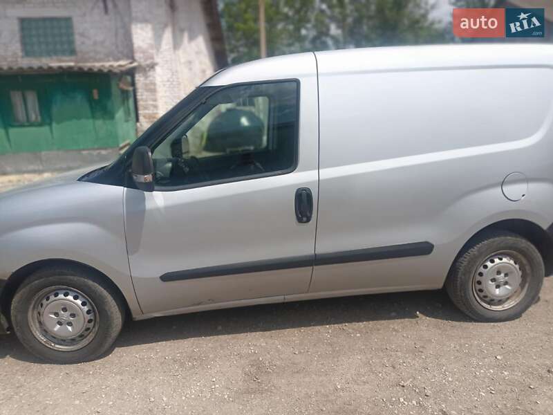 Вантажний фургон Opel Combo 2015 в Києві фото 14 Вантажний фургон Opel Combo 2015 в Києві