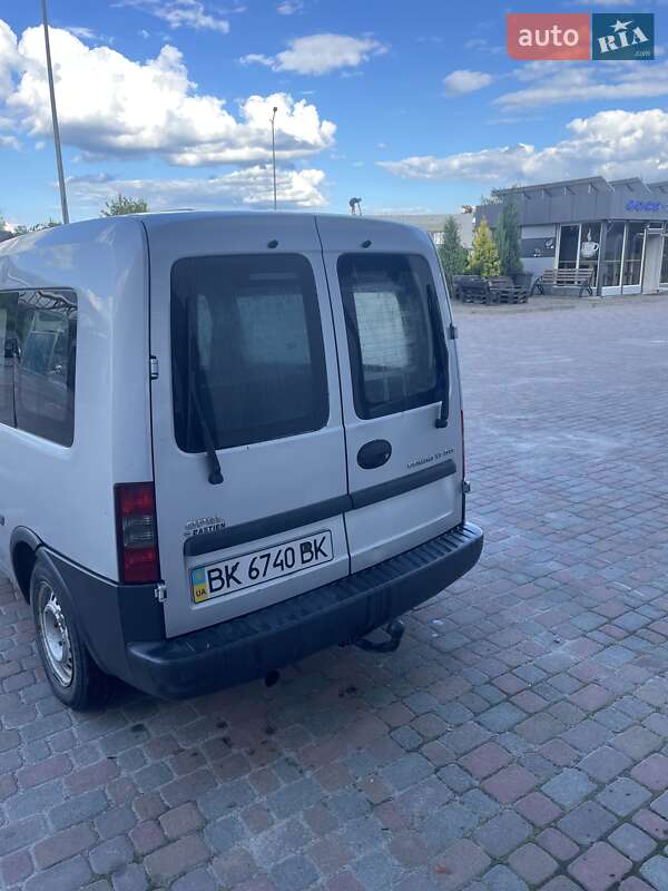 Минивэн Opel Combo 2004 в Сарнах