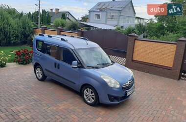 Минивэн Opel Combo 2011 в 