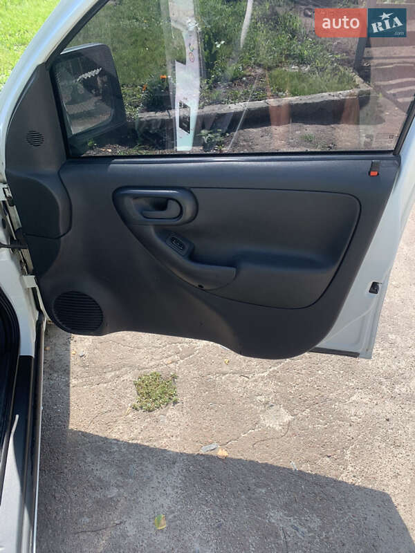 Мінівен Opel Combo 2009 в Звягелі