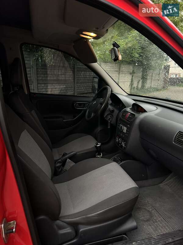 Минивэн Opel Combo 2011 в Черновцах