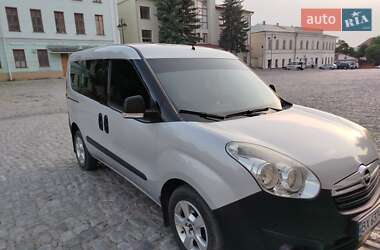 Минивэн Opel Combo 2013 в Каменец-Подольском