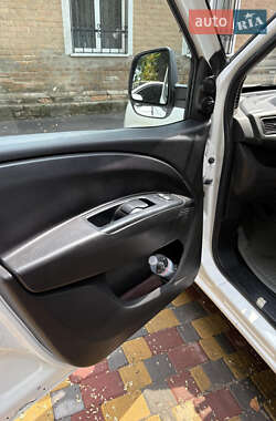 Грузовой фургон Opel Combo 2013 в 