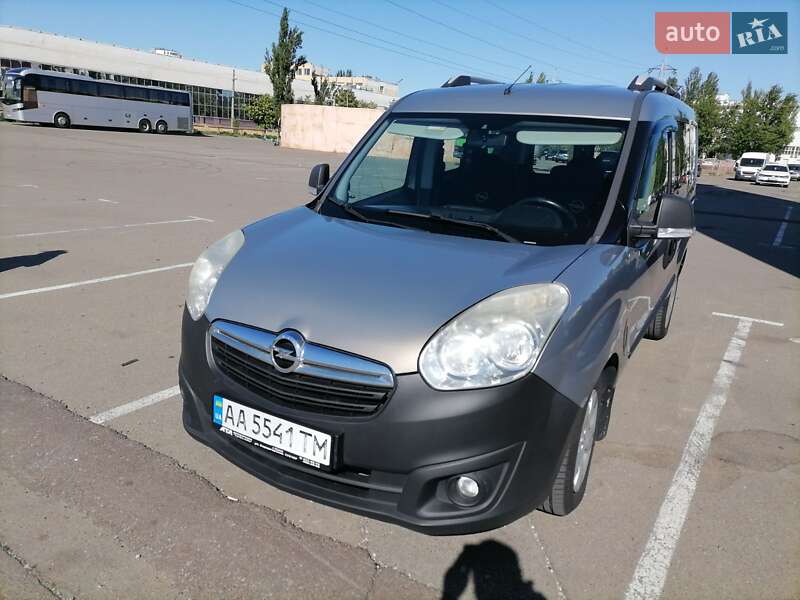 Opel Combo 2013