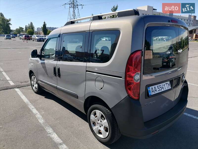 Мінівен Opel Combo 2013 в Києві