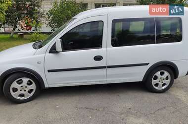 Минивэн Opel Combo 2009 в 